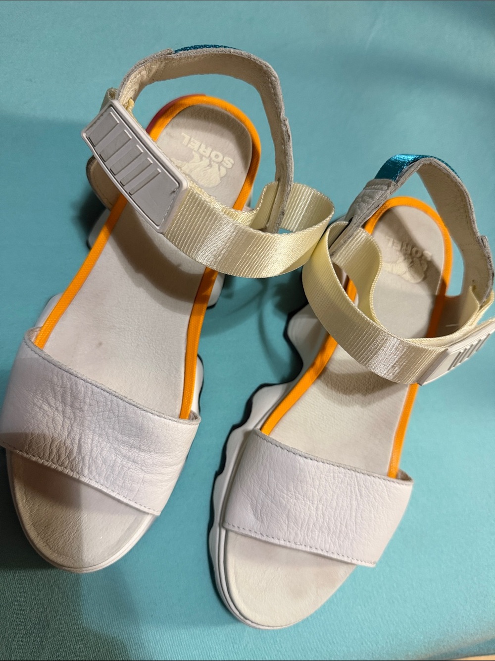 Sorel Kinetic Impact Y Strap Sandals - Picture 2 of 16